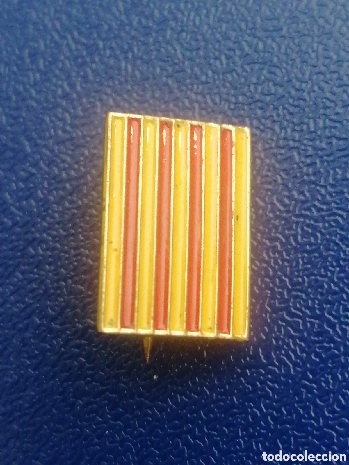 Sammlung von Pins: Pin tipo insignia tipo imperdible antigua bandera Catalunya Catalu&ntilde;a