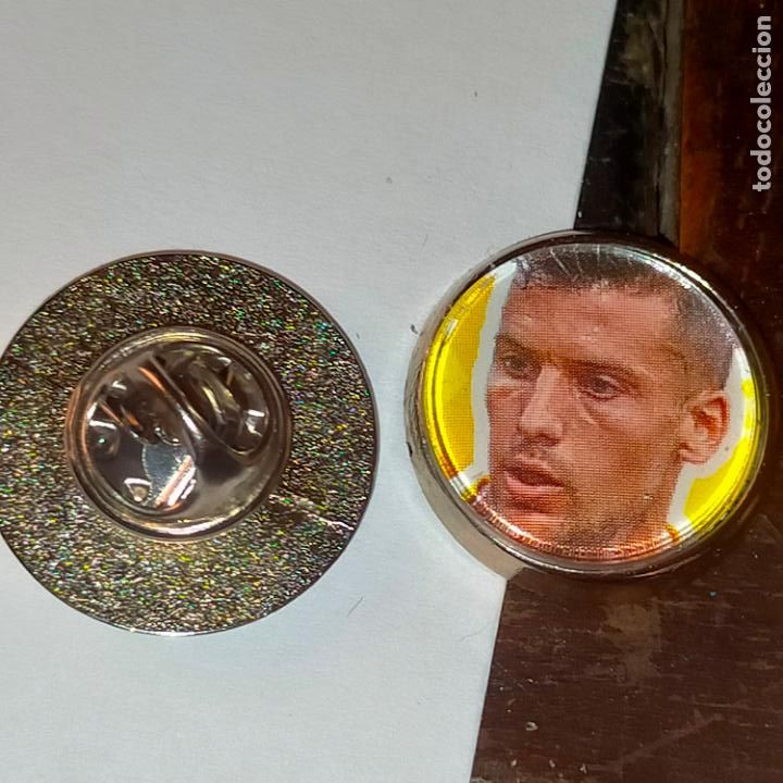 Sammlung von Pins: PIN REDONDO METAL - FUTBOL EQUIPO COMPONENTE JUGADOR f&uacute;tbol girona futbol club