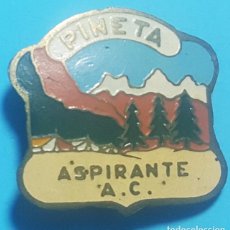 Pins de colección: ANTIGUA INSIGNIA PINETA ASPIRANTE A.S. 2 CM, CAMPAMENTO DE ACCIÓN CATÓLICA, PIRINEO HUESCA, MUY RARA. Lote 402251809