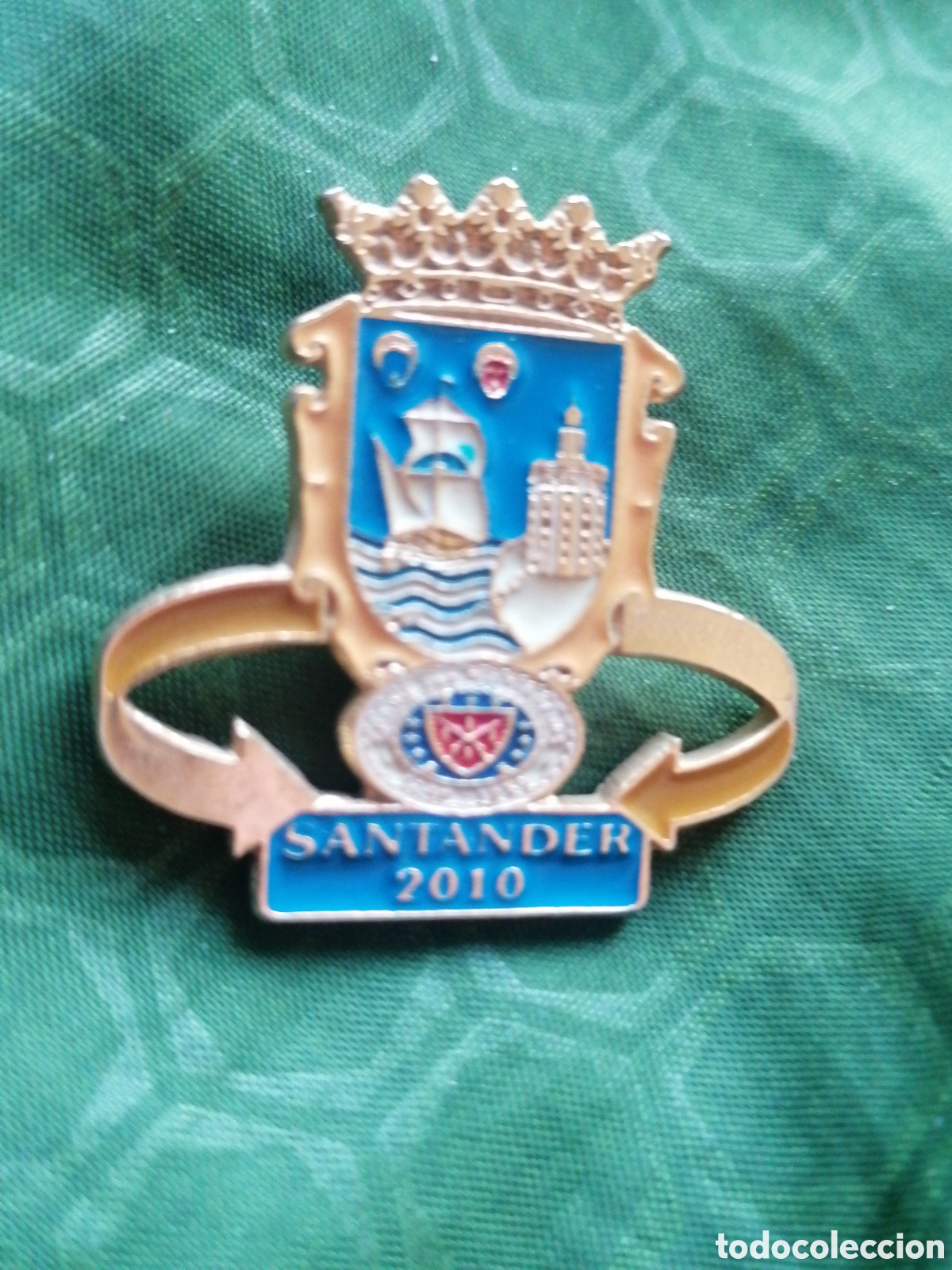 Pins de colecci&oacute;n: Pin escudo her&aacute;ldico Santander 2010