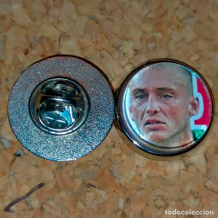 Sammlung von Pins: PIN REDONDO METAL - FUTBOL CLUB jugador equipo f&uacute;tbol club Barcelona alineaci&oacute;n