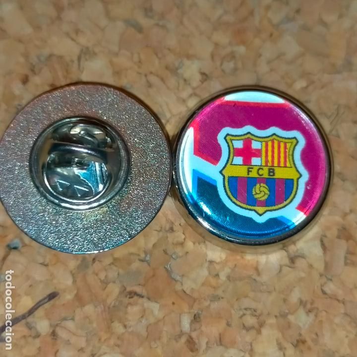 Sammlung von Pins: PIN REDONDO METAL - FUTBOL CLUB jugador equipo f&uacute;tbol club Barcelona alineaci&oacute;n