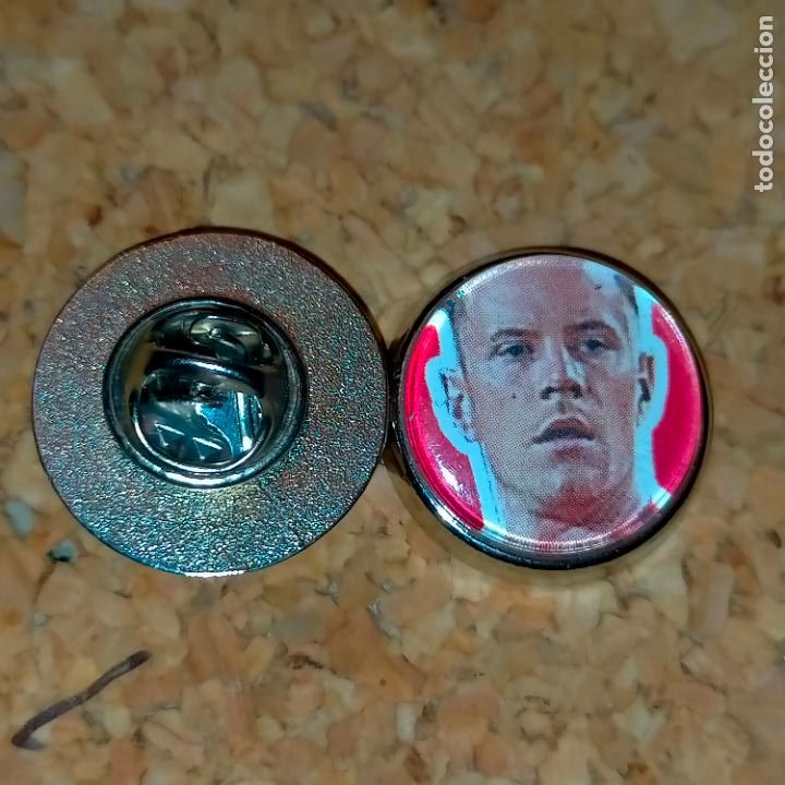 Pins e Spille di collezione: PIN REDONDO METAL - FUTBOL CLUB jugador equipo f&uacute;tbol club Barcelona alineaci&oacute;n