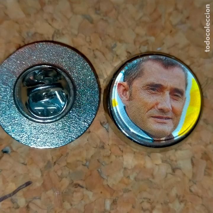 Sammlung von Pins: PIN REDONDO METAL - FUTBOL CLUB jugador equipo f&uacute;tbol club Barcelona alineaci&oacute;n