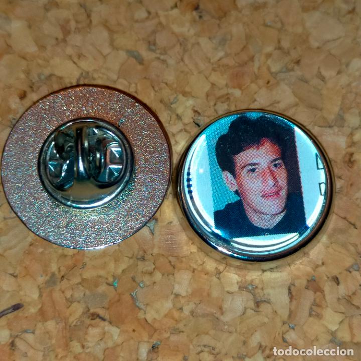 Sammlung von Pins: PIN REDONDO METAL - FUTBOL CLUB jugador equipo f&uacute;tbol alineaci&oacute;n club Atl&eacute;tico de Madrid