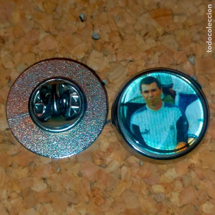 Pins de cole&ccedil;&atilde;o: pin redondo metal - f&uacute;tbol equipo jugador Tenerife.