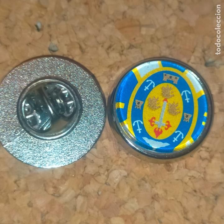 Pin's de collection: pin redondo metal - f&uacute;tbol equipo jugador Tenerife.