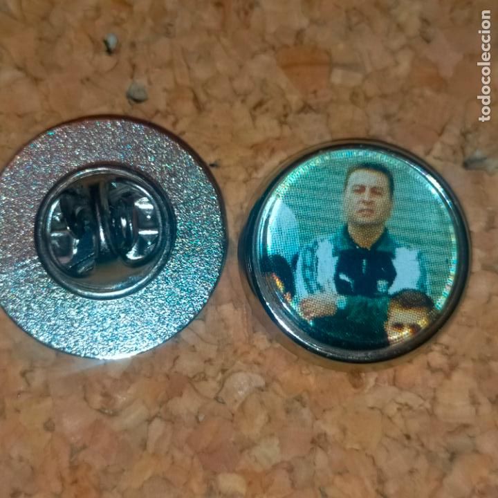 Pin's de collection: pin redondo metal - f&uacute;tbol equipo jugador Tenerife.