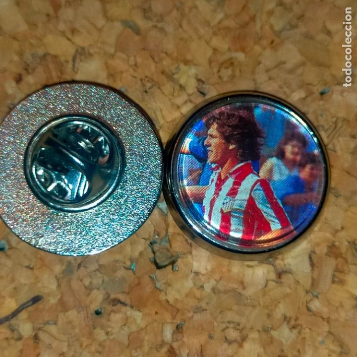 Pins de cole&ccedil;&atilde;o: pin redondo metal - f&uacute;tbol equipo club jugador atl&eacute;tico de Madrid