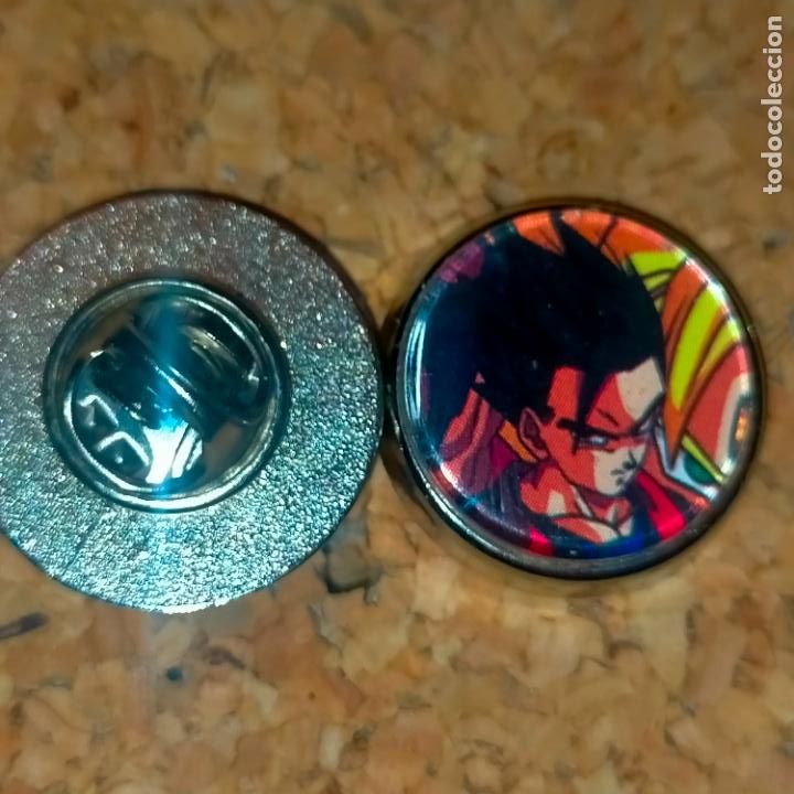 Pin's de collection: pin redondo metal - dibujos animados dragon balls bola de drag&oacute;n