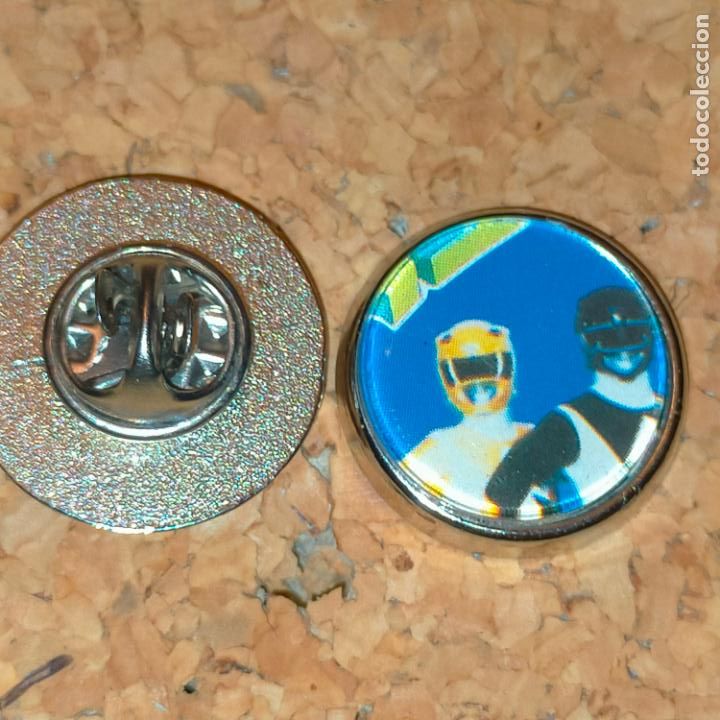Pin's de collection: pin redondo metal - serie de television los dibujos animados the Power Rangers
