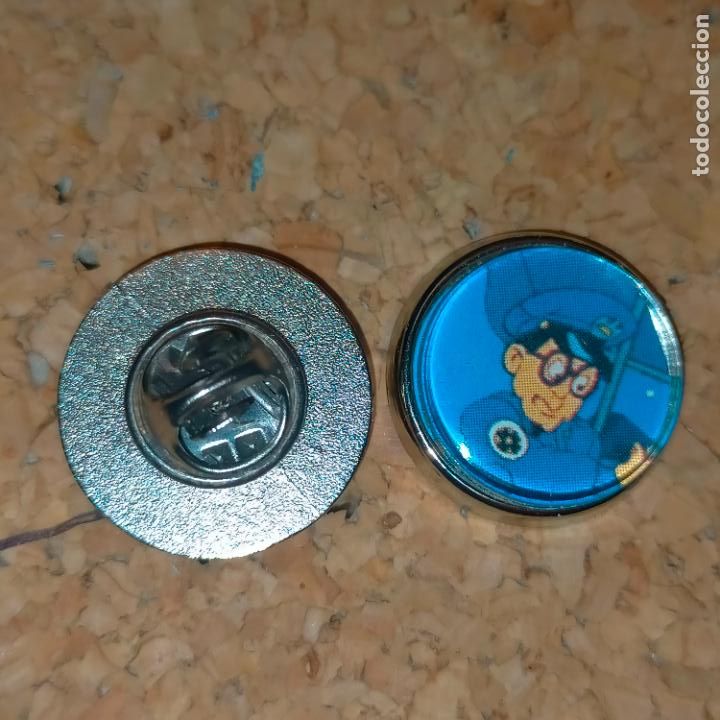 Pins de colecci&oacute;n: pin redondo metal - serie de television pelicula cine dibujos animados la loca academia de policia