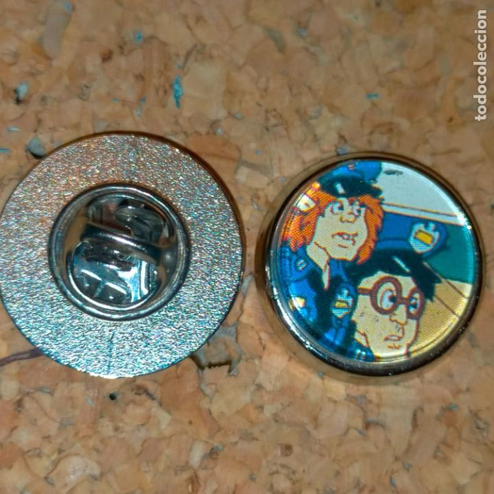 Sammlung von Pins: pin redondo metal - serie de television pelicula cine dibujos animados la loca academia de policia