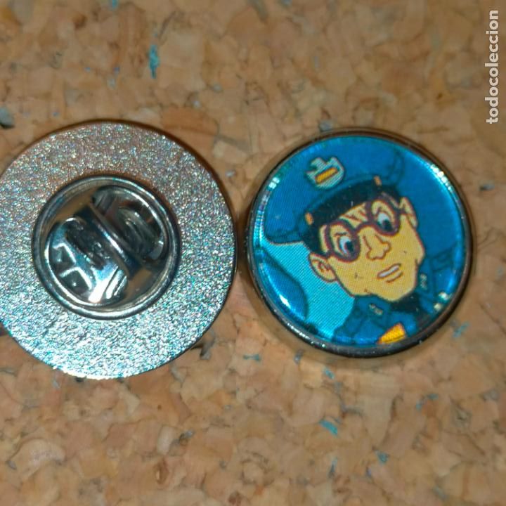Pins de colecci&oacute;n: pin redondo metal - serie de television pelicula cine dibujos animados la loca academia de policia