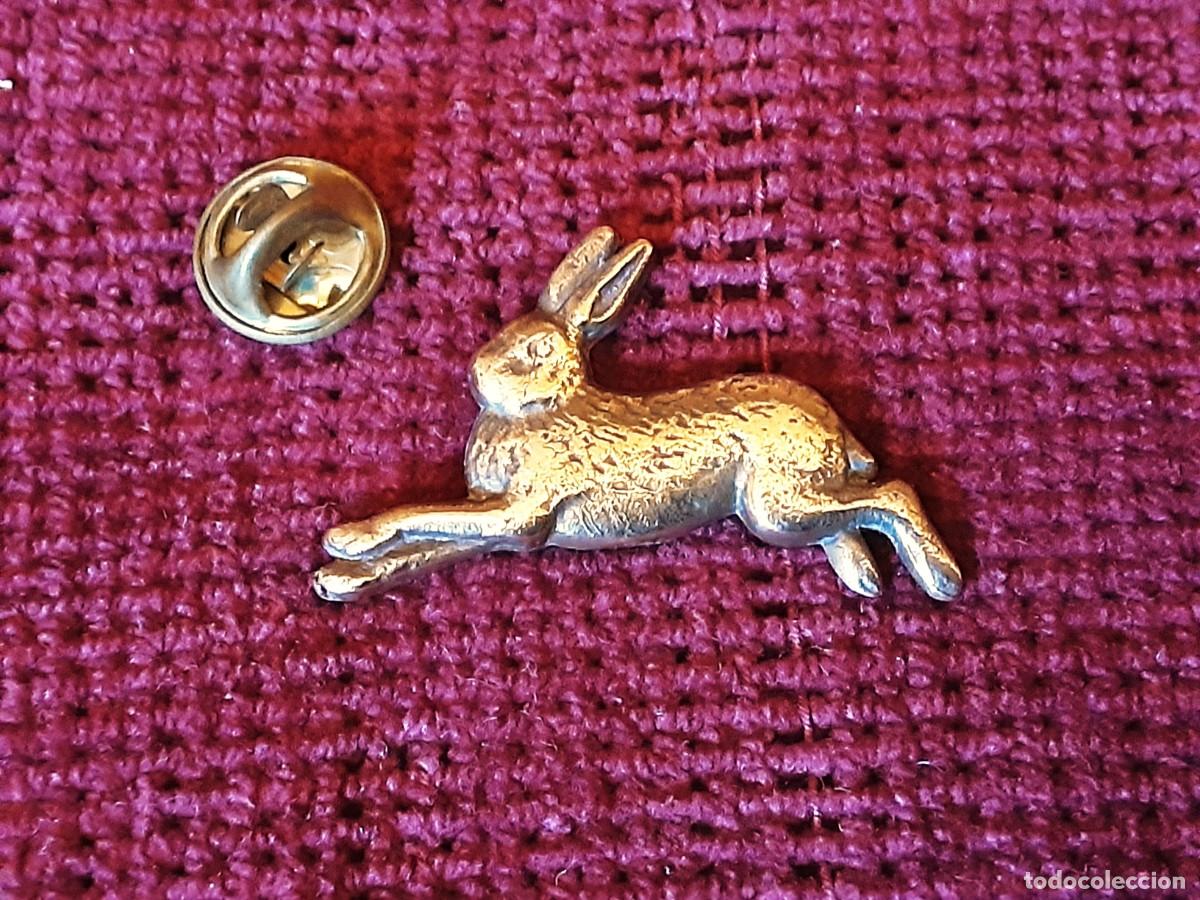 Pins de colecci&oacute;n: PIN CAZA LIEBRE DE BRONCE - Foto 3