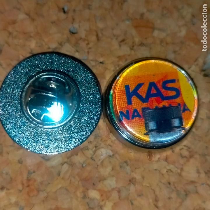 Collection pins: PIN REDONDO METAL - bebida refrescos kas naranja