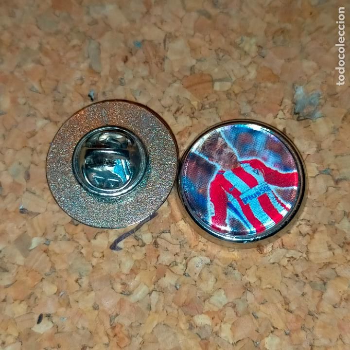 Collection pins: PIN REDONDO METAL - f&uacute;tbol equipo club jugador atl&eacute;tico de Madrid