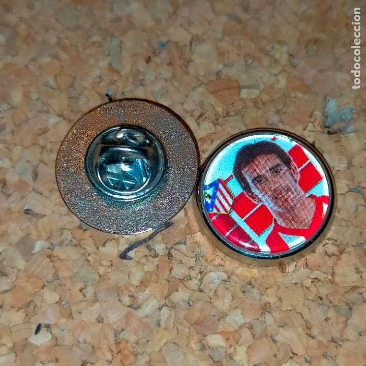 Collection pins: PIN REDONDO METAL - f&uacute;tbol equipo club jugador atl&eacute;tico de Madrid