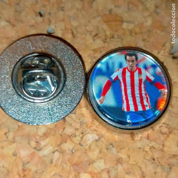 Pins de cole&ccedil;&atilde;o: PIN REDONDO METAL - f&uacute;tbol equipo club jugador atl&eacute;tico de Madrid
