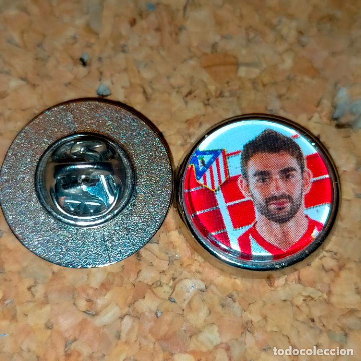 Collection pins: PIN REDONDO METAL - f&uacute;tbol equipo club jugador atl&eacute;tico de Madrid