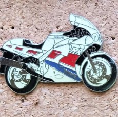 Pins de colección: PIN INSIGNIA YAMAHA JAPON JAPAN MOTOR MOTO GP MOTOCICLETA ESMALTADO BADGE DISTINTIVI R25