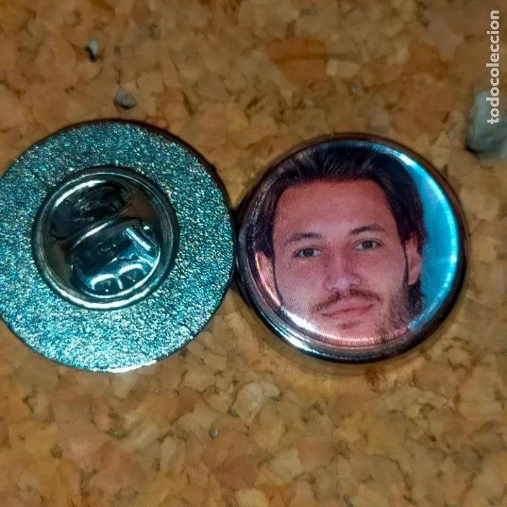 Pins de colecci&oacute;n: PIN REDONDO METAL - FUTBOL CLUB jugador equipo f&uacute;tbol alineaci&oacute;n OSASUNA
