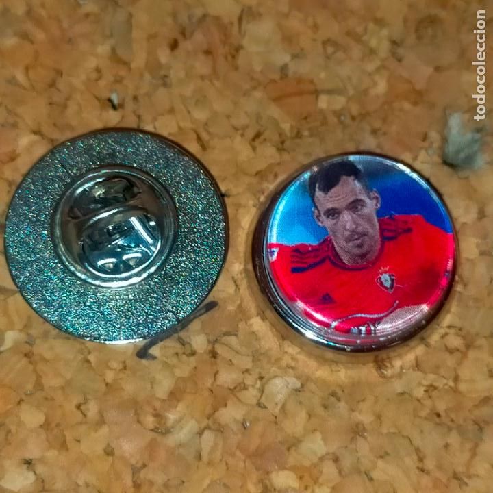 Pins de colecci&oacute;n: PIN REDONDO METAL - FUTBOL CLUB jugador equipo f&uacute;tbol alineaci&oacute;n OSASUNA