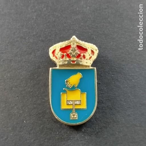 Pins de colecci&oacute;n: Pin escudo Mansilla de las Mulas (LE&Oacute;N)