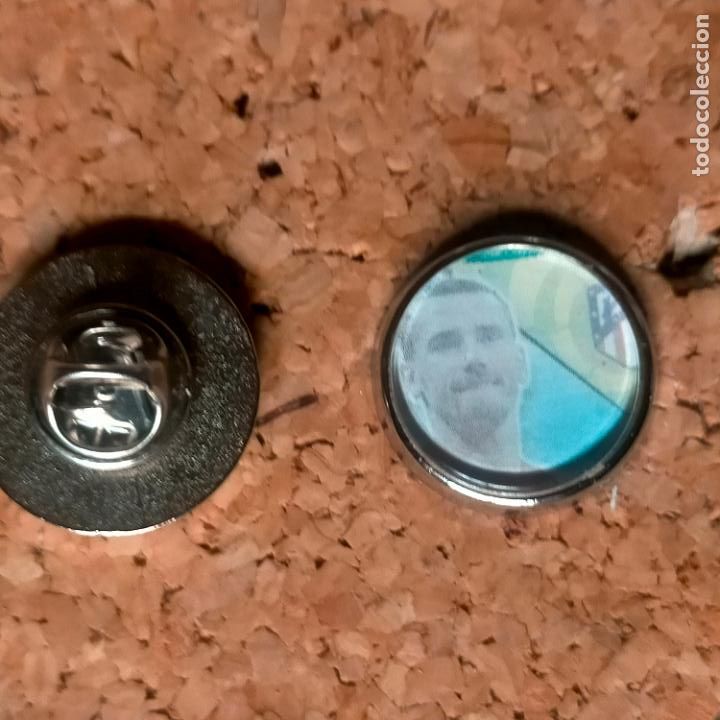Pins de colecci&oacute;n: PIN REDONDO METAL - FUTBOL CLUB jugador equipo f&uacute;tbol alineaci&oacute;n club Atl&eacute;tico de Madrid