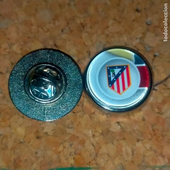 Collection pins: PIN REDONDO METAL - FUTBOL CLUB jugador equipo f&uacute;tbol alineaci&oacute;n club Atl&eacute;tico de Madrid