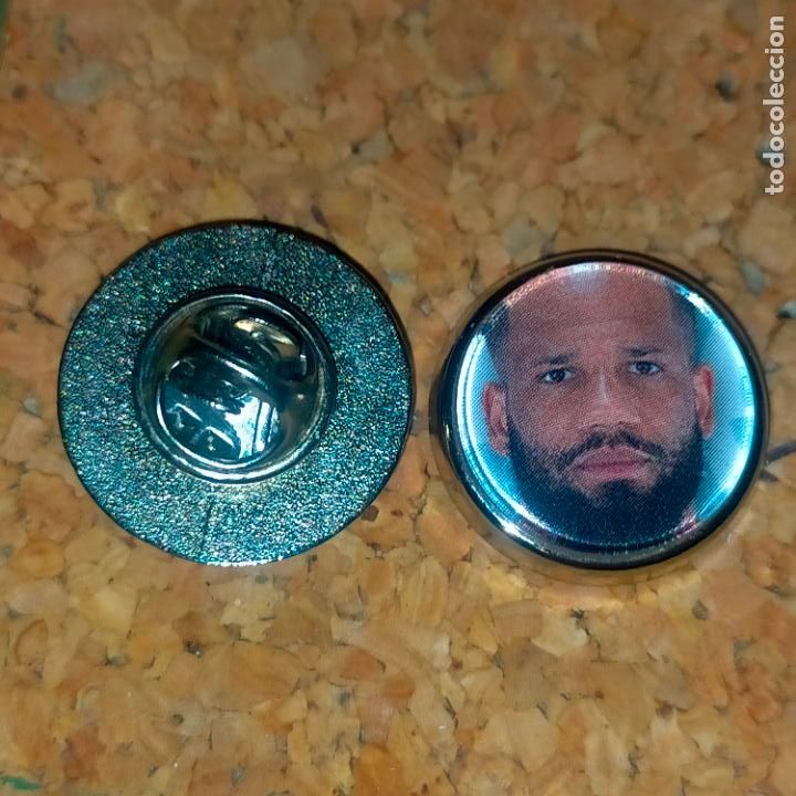 Collection pins: PIN REDONDO METAL - FUTBOL CLUB jugador equipo f&uacute;tbol alineaci&oacute;n club rayo vallecano