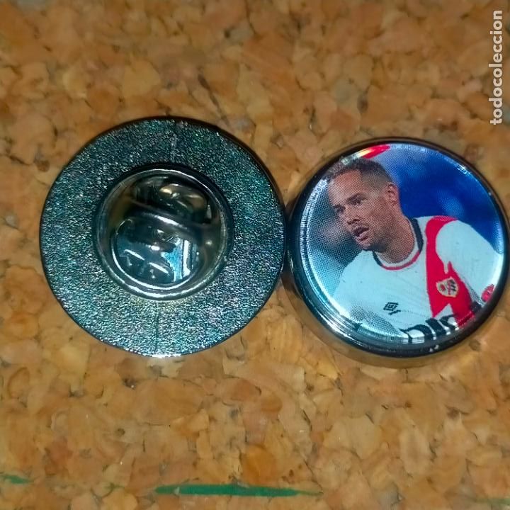 Pins de colecci&oacute;n: PIN REDONDO METAL - FUTBOL CLUB jugador equipo f&uacute;tbol alineaci&oacute;n club rayo vallecano