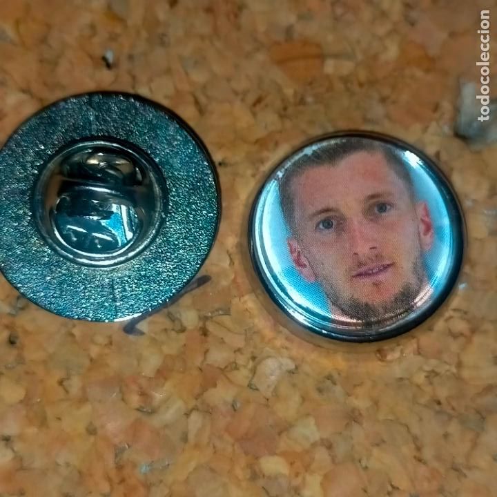 Pins de cole&ccedil;&atilde;o: PIN REDONDO METAL - FUTBOL CLUB jugador equipo f&uacute;tbol alineaci&oacute;n club rayo vallecano