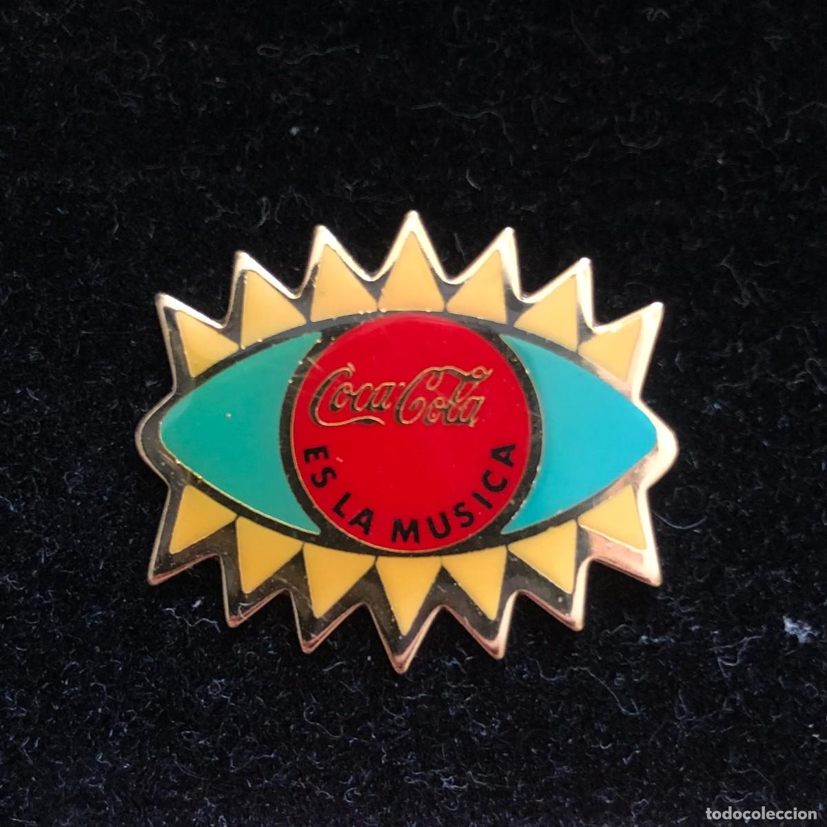 Pin's de collection: PIN METALICO ESMALTADO COLECCION COCA COLA COCACOLA COCA-COLA ES LA MUSICA ORIGINAL DE EPOCA, NUEVO