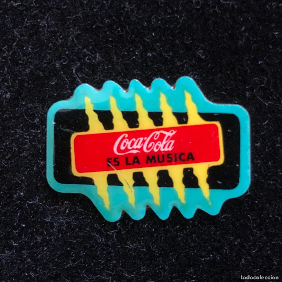 Pins e Spille di collezione: PIN METALICO ESMALTADO COLECCION COCA COLA COCACOLA COCA-COLA ES LA MUSICA ORIGINAL DE EPOCA, NUEVO