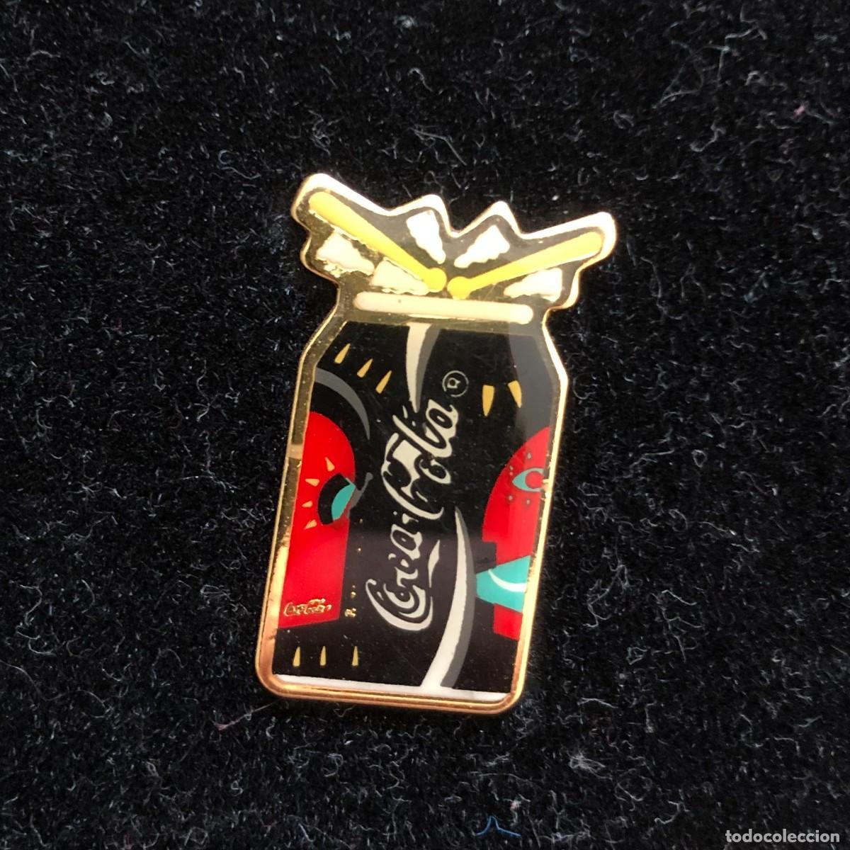 Pins de colecci&oacute;n: PIN METALICO ESMALTADO COLECCION COCA COLA COCACOLA COCA-COLA ES LA MUSICA ORIGINAL DE EPOCA, NUEVO