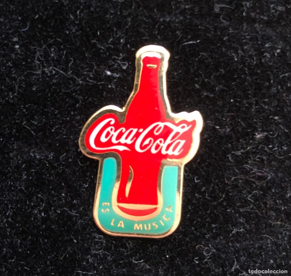 Pins e Spille di collezione: PIN METALICO ESMALTADO COLECCION COCA COLA COCACOLA COCA-COLA ES LA MUSICA ORIGINAL DE EPOCA, NUEVO