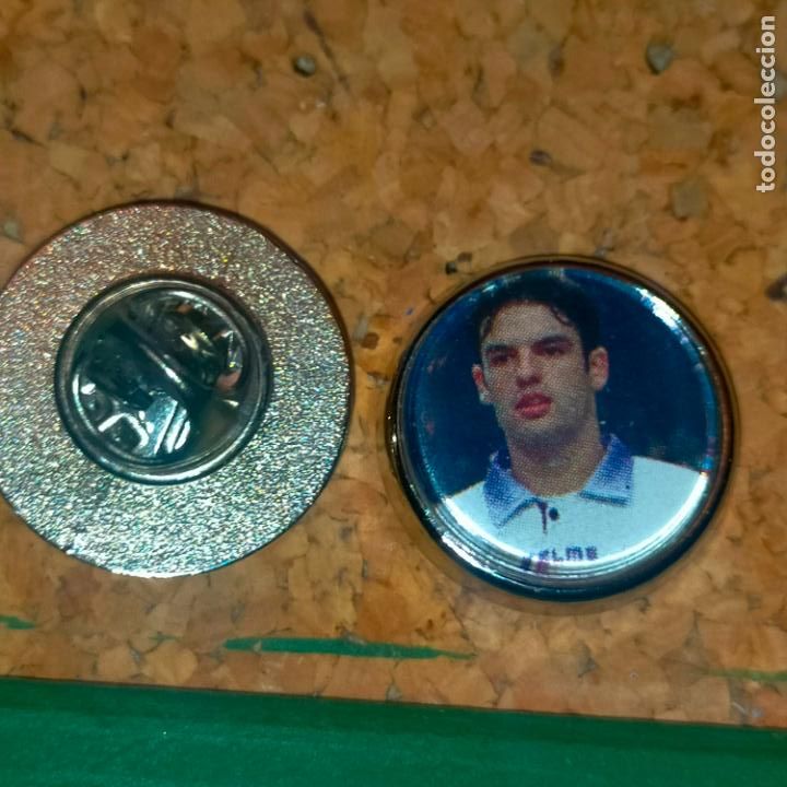 Sammlung von Pins: PIN REDONDO METAL - FUTBOL JUGADOR DEL EQUIPO REAL MADRID .