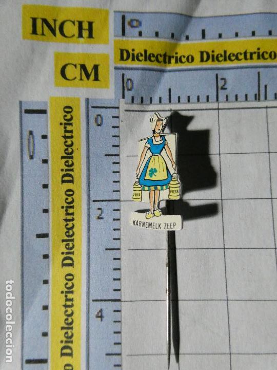 Pins de colecci&oacute;n: ANTIGUA INSIGNIA DE ALFILER. MUJER LECHERA KARNEMELK ZEEP. NO PIN