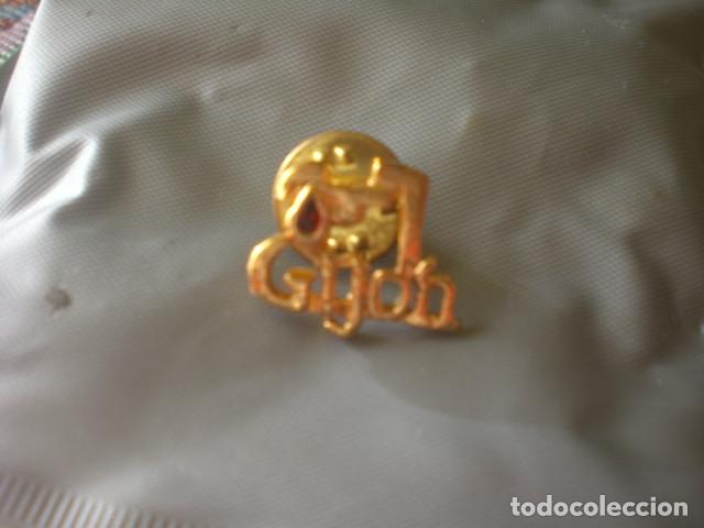 Pins de colecci&oacute;n: pin publicitario Gij&oacute;n - Foto 1