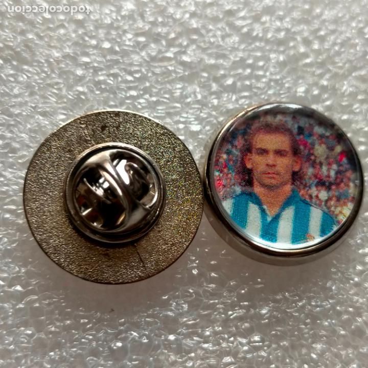Collection pins: PIN REDONDO METAL - FUTBOL CLUB jugador equipo f&uacute;tbol alineaci&oacute;n real club deportivo de la coru&ntilde;a