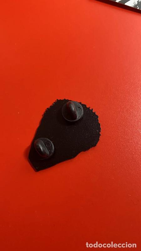 Pins de colecci&oacute;n: Pin Berserk / Guts - Foto 3