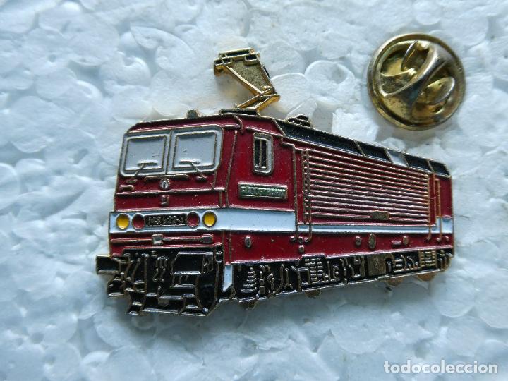 Pins de cole&ccedil;&atilde;o: PIN DE TRENES FERROCARRILES. ANTIGUA LOCOMOTORA. SERIE LIMITADA N&ordm; 968/999 JR 143922 3