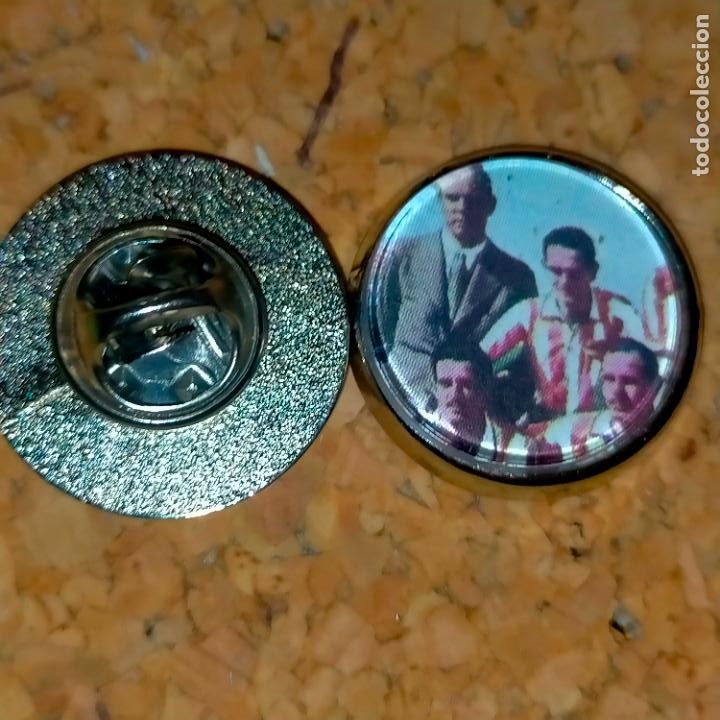 Sammlung von Pins: pin redondo metal - f&uacute;tbol equipo jugador alineacion, club Atl&eacute;tico de Madrid