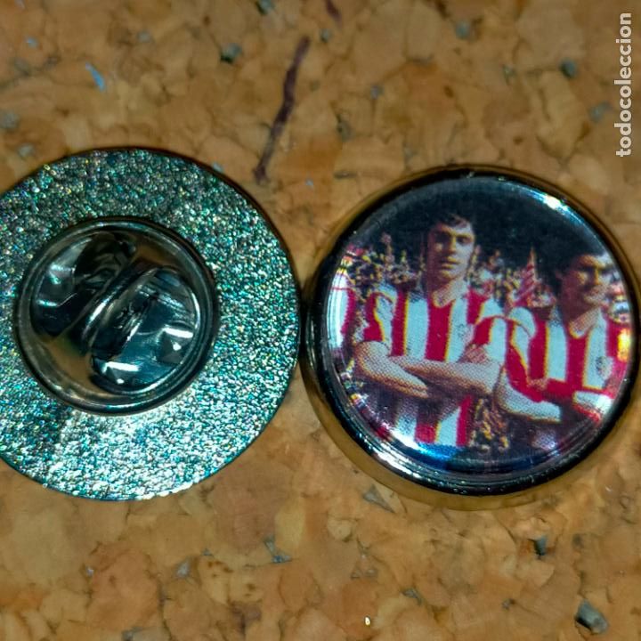 Sammlung von Pins: pin redondo metal - f&uacute;tbol equipo jugador alineacion, club Atl&eacute;tico de Madrid