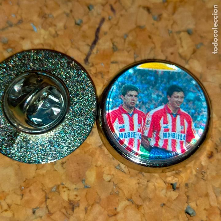 Collection pins: pin redondo metal - f&uacute;tbol equipo jugador alineacion, club Atl&eacute;tico de Madrid