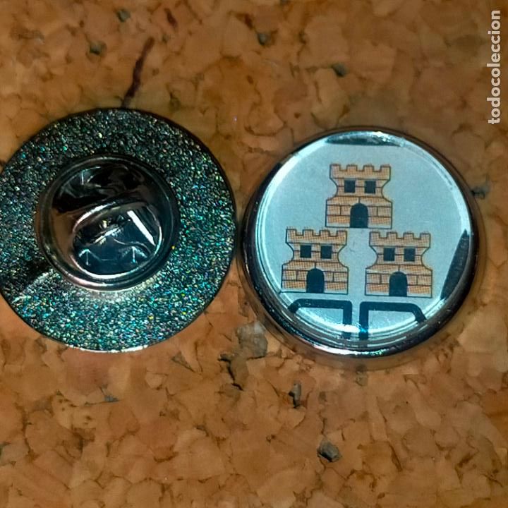 Sammlung von Pins: PIN REDONDO METAL - FUTBOL CLUB jugador equipo f&uacute;tbol alineaci&oacute;n ALBACETE