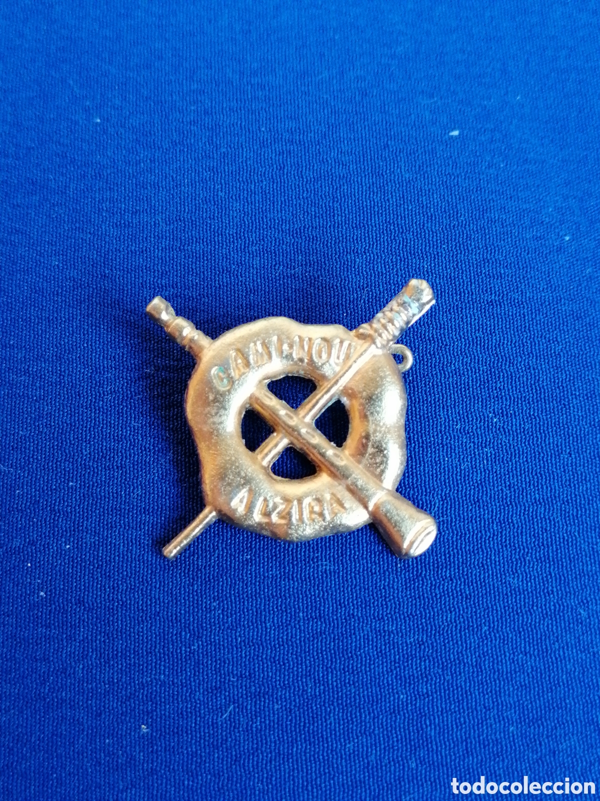 Sammlung von Pins: FLA CAMI NOU ALCIRA INSIGNA DE ALFILER