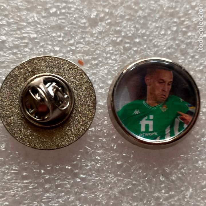 Sammlung von Pins: PIN REDONDO METAL - FUTBOL JUGADOR DEL EQUIPO real Betis Balompi&eacute;