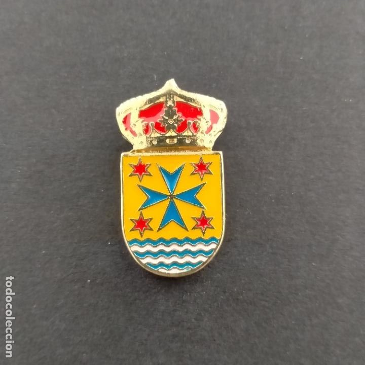 Pins de colecci&oacute;n: Pin escudo B&aacute;rcena de Cicero (CANTABRIA)